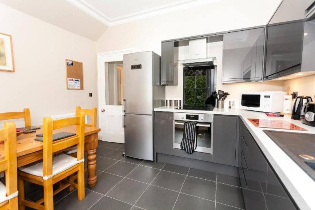 Entire, Central & Fully- Equipped Flat, West End Edinburgh Exterior foto